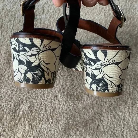 Cole Haan Women's Cambon Platform Dress Sandal Black/Floral Print Size 8.5 - Picture 4 of 7